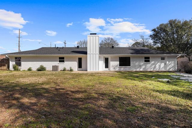 1907 Beth Dr., Longview, TX 75605