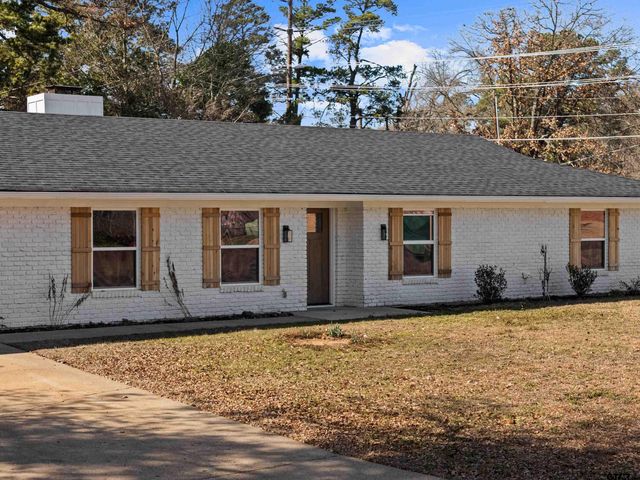 1907 Beth Dr., Longview, TX 75605