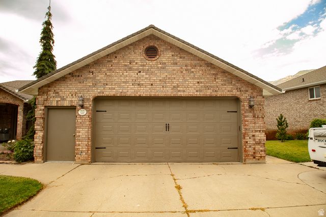 1532 E 2525 N, North Ogden, UT 84414
