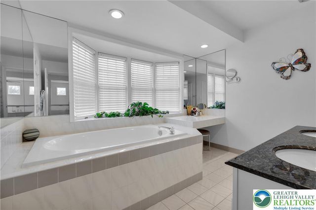 3429 Park Place, Hanover Twp, PA 18017