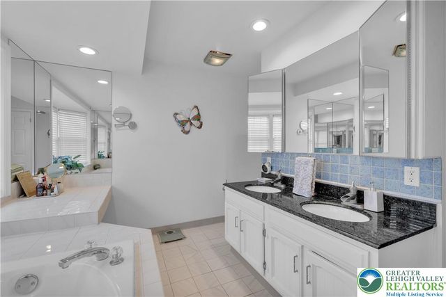 3429 Park Place, Hanover Twp, PA 18017