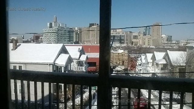 18 Stockwell St 18, Boston, MA 02120