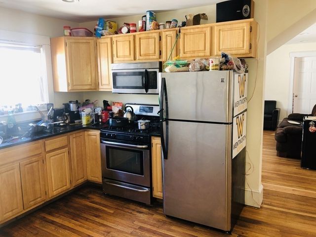 18 Stockwell St 18, Boston, MA 02120