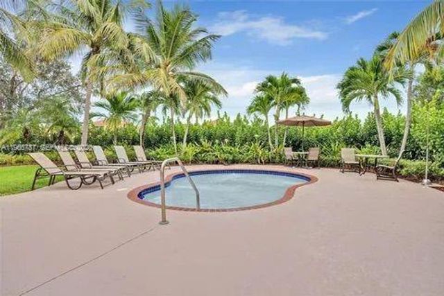 2510 NE 41st Ave, Homestead, FL 33033