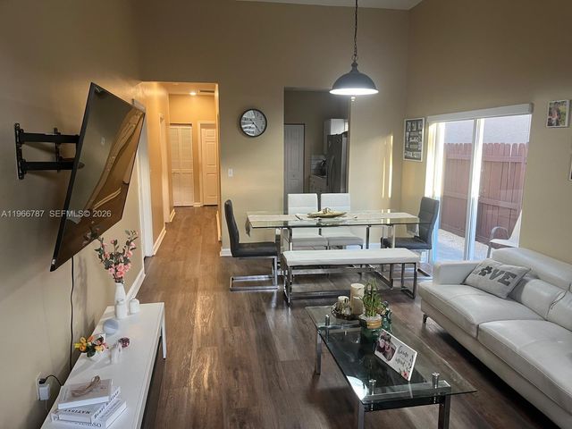 2510 NE 41st Ave, Homestead, FL 33033