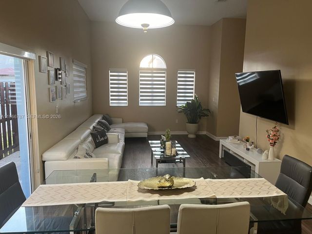 2510 NE 41st Ave, Homestead, FL 33033