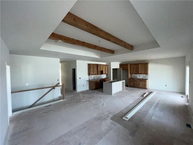 11808 E 231st Street, Peculiar, MO 64078