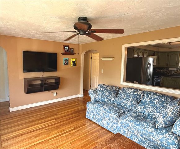 52 Duchess Road, Cumberland, RI 02864