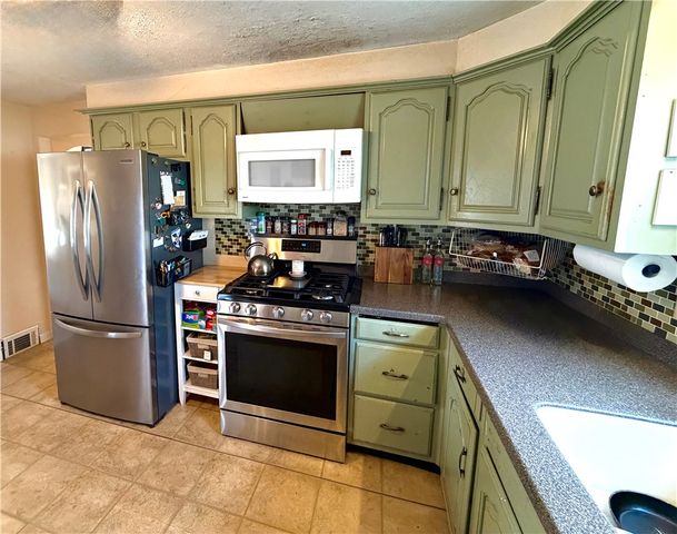 52 Duchess Road, Cumberland, RI 02864