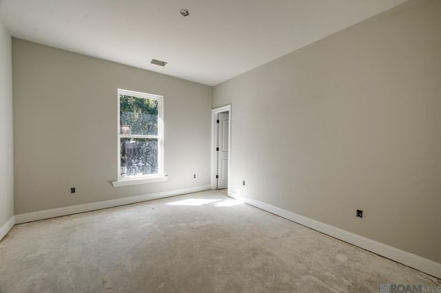 21036 April Ln, Livingston, LA 70754