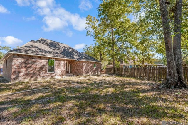 21036 April Ln, Livingston, LA 70754