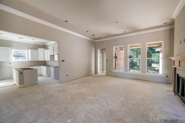 21036 April Ln, Livingston, LA 70754