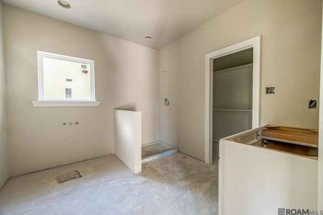 21036 April Ln, Livingston, LA 70754