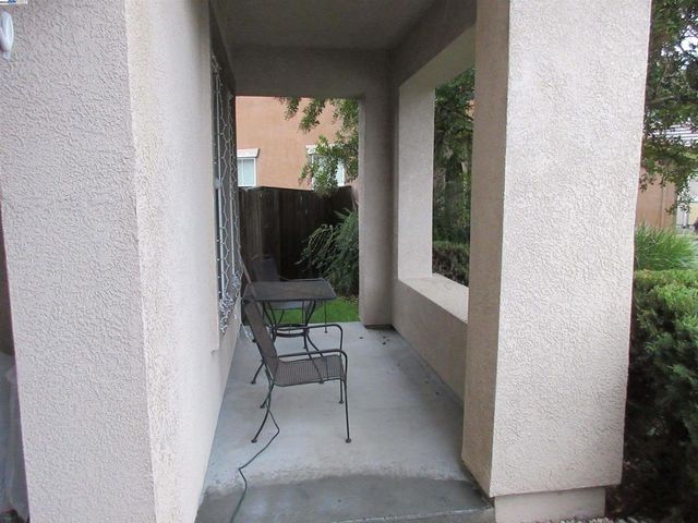 2644 Swainsons Hawk St, Stockton, CA 95209