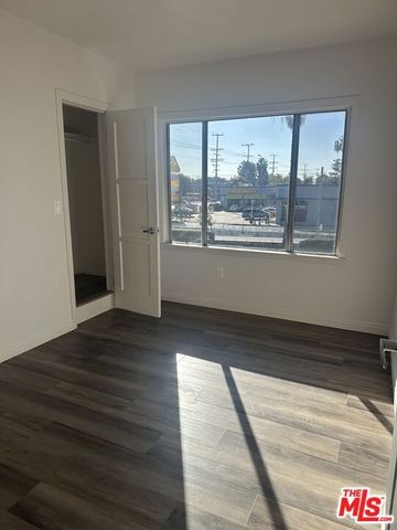 1613 Exposition Boulevard, Los Angeles, CA 90018