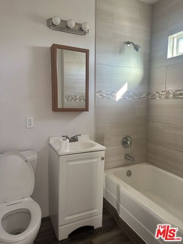 1613 Exposition Boulevard, Los Angeles, CA 90018