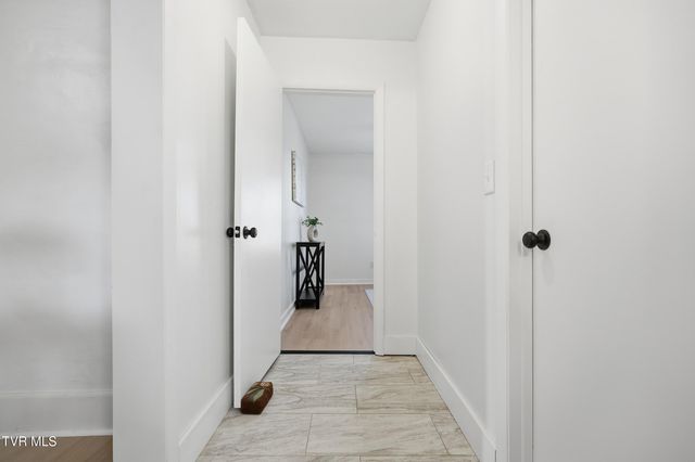 1501 Ben Gamble Road, Jonesborough, TN 37659