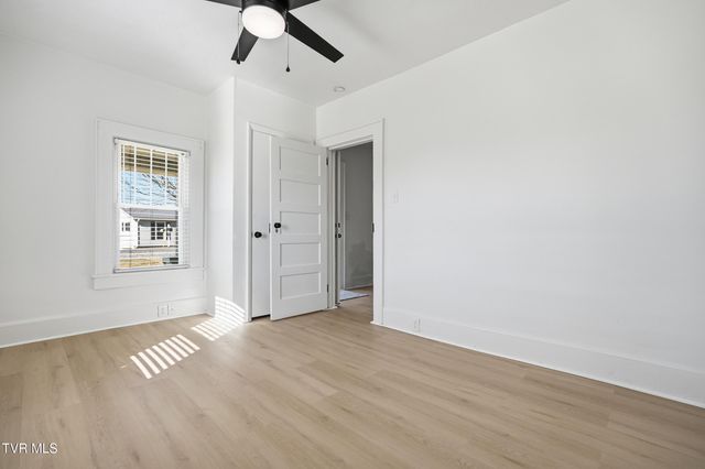 1501 Ben Gamble Road, Jonesborough, TN 37659