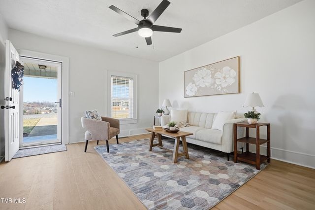 1501 Ben Gamble Road, Jonesborough, TN 37659