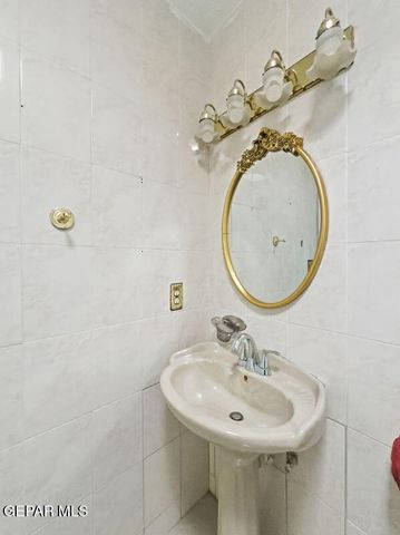 10641 CARDIGAN Drive, El Paso, TX 79935