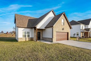 235 Villa St, Smithville, TN 37166