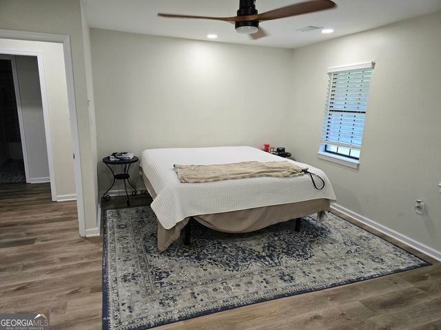 100 Hunters Glen, Fayetteville, GA 30215