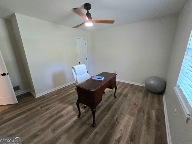 100 Hunters Glen, Fayetteville, GA 30215