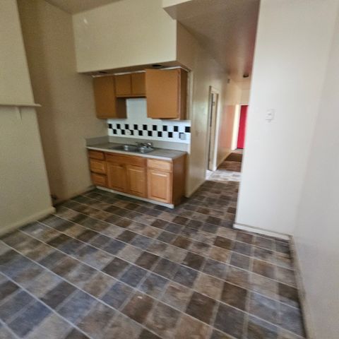 3931 W Lexington Street, Chicago, IL 60624