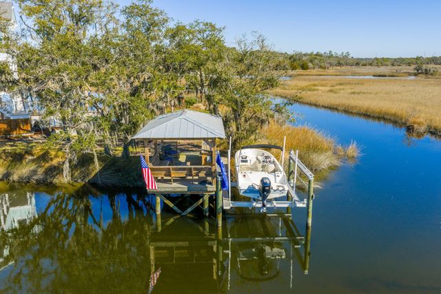 538 Towles Crossing Drive, Johns Island, SC 29455