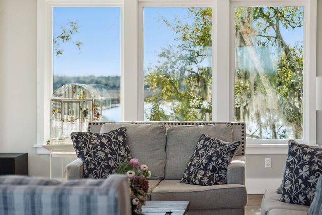 538 Towles Crossing Drive, Johns Island, SC 29455