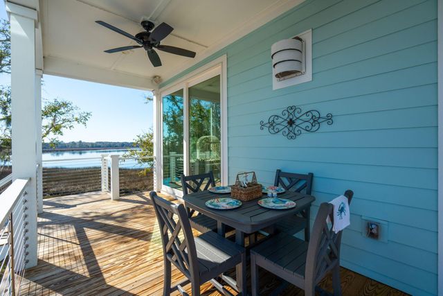 538 Towles Crossing Drive, Johns Island, SC 29455