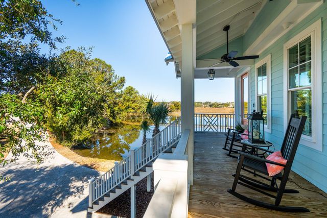 538 Towles Crossing Drive, Johns Island, SC 29455