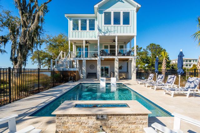 538 Towles Crossing Drive, Johns Island, SC 29455