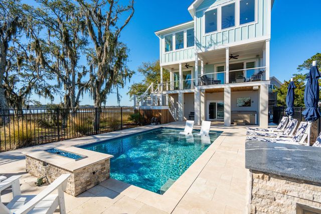 538 Towles Crossing Drive, Johns Island, SC 29455