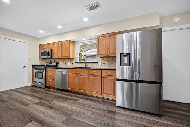 4421 Waycross Drive, Houston, TX 77035
