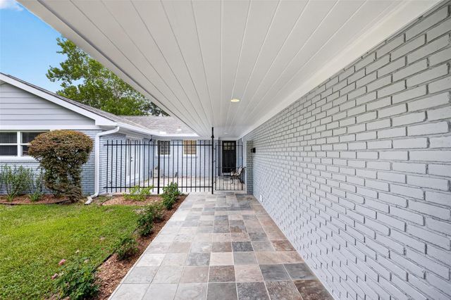 4421 Waycross Drive, Houston, TX 77035