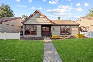 583B Kevin Court, Manchester, NJ 08759