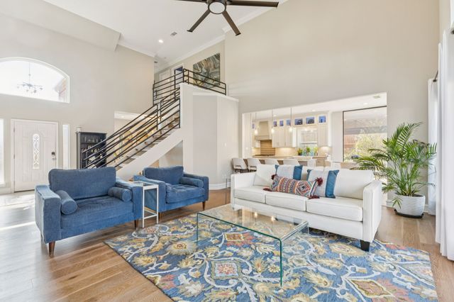 2706 Shady Hill Court, Grapevine, TX 76051