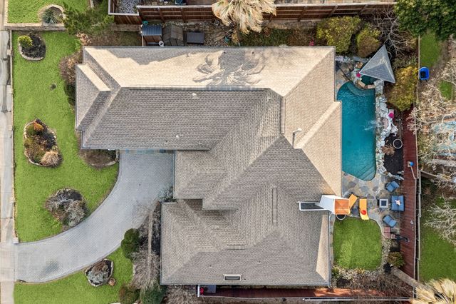 2706 Shady Hill Court, Grapevine, TX 76051