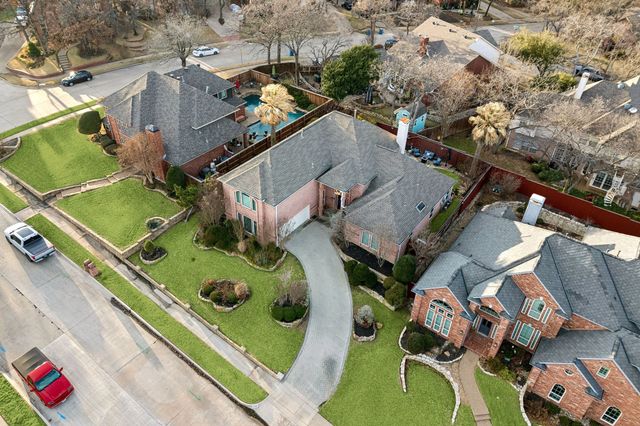 2706 Shady Hill Court, Grapevine, TX 76051