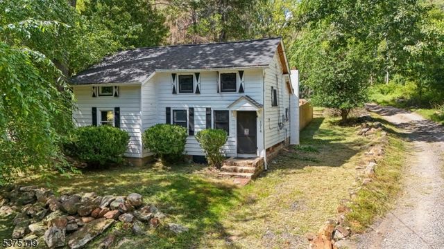 101 Dreahook Rd, Readington Twp., NJ 08833