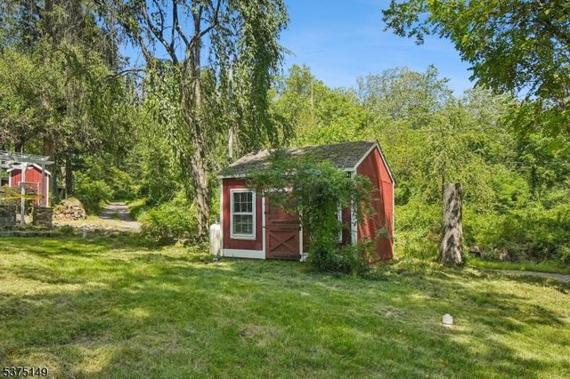 101 Dreahook Rd, Readington Twp., NJ 08833