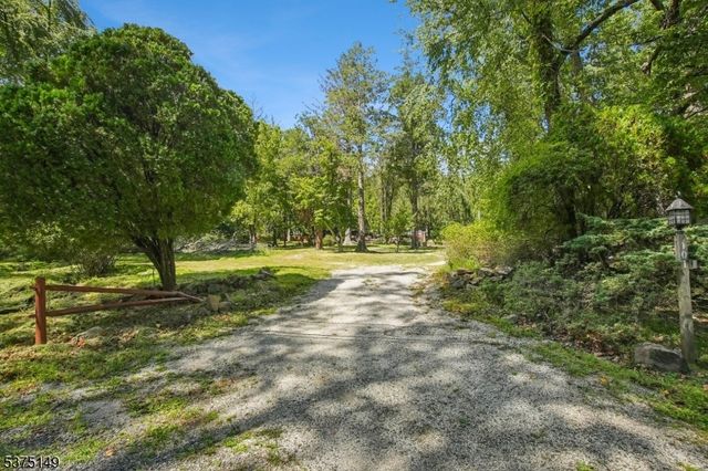 101 Dreahook Rd, Readington Twp., NJ 08833