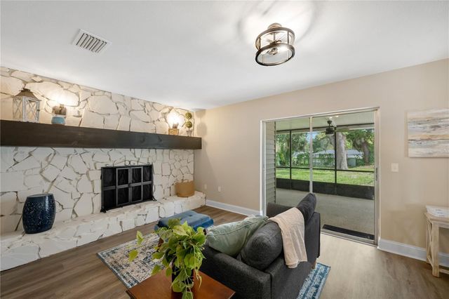 122 WINDY PLACE, Brandon, FL 33511