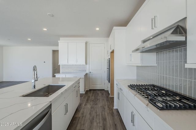 11996 N Luckenbach Street, Surprise, AZ 85388