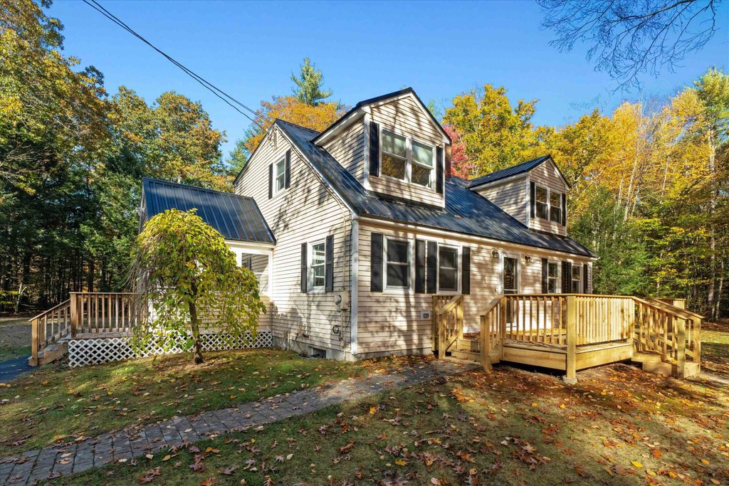 19 Smoke Street, Nottingham, NH 03290