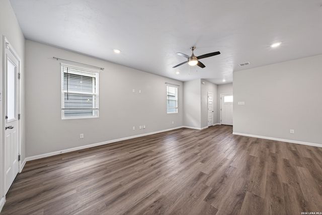 4018 Fallow Xing, St Hedwig, TX 78152