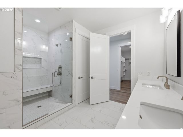 8055 Sw WINCHESTER Way, Wilsonville, OR 97070