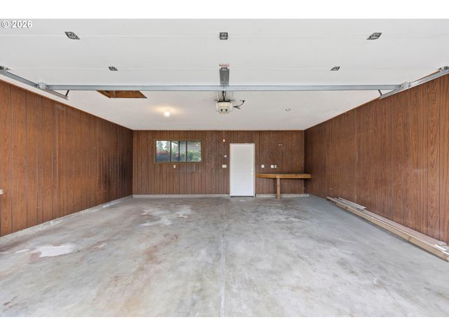 8055 Sw WINCHESTER Way, Wilsonville, OR 97070