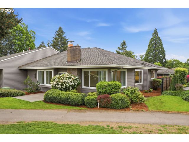 8055 Sw WINCHESTER Way, Wilsonville, OR 97070